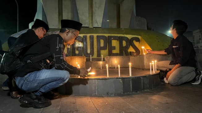Jurnalis Jambi Gelar Doa untuk Jurnalis Hilang Kontak di Selat Sunda